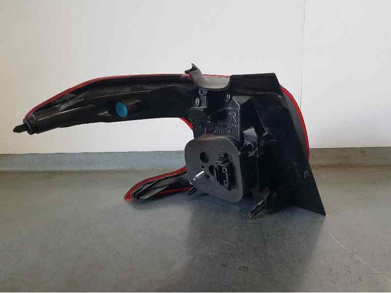 Recambio de piloto trasero derecho para peugeot 2008 (--.2013) signature referencia OEM IAM 9826730380  EXTERIOR