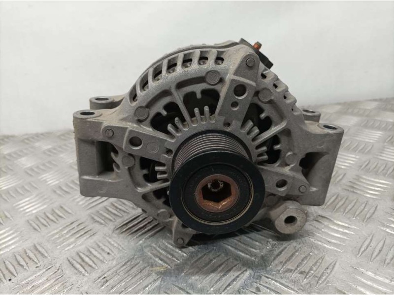 Recambio de alternador para bmw serie 5 lim. (f10) 523i referencia OEM IAM 7591268 1042106250 DENSO