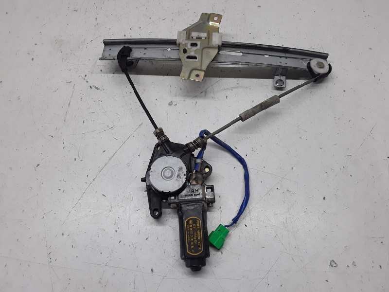 Recambio de elevalunas trasero derecho para kia clarus 2.0 glx family familiar referencia OEM IAM  2 PINES 