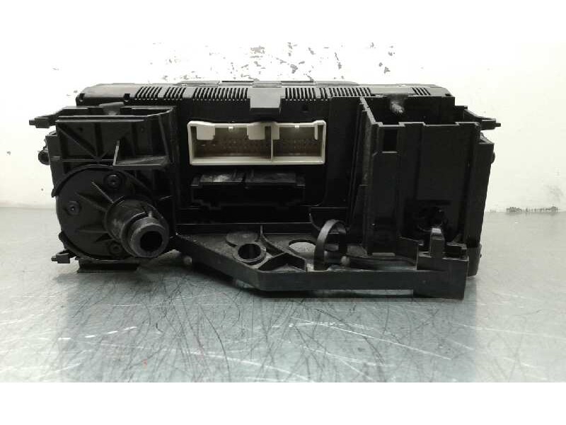 Recambio de mando climatizador para seat leon (1p1) 1.9 tdi referencia OEM IAM 1T2820045 1000001125442 1T2820045