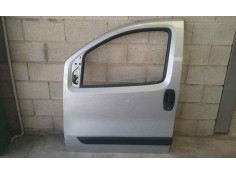 PUERTA DELANTERA IZQUIERDA TOCADA 