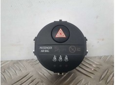 Recambio de warning para toyota yaris hsd active referencia OEM IAM 839500D100  