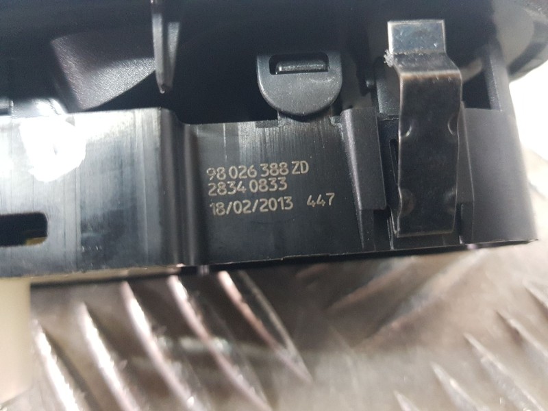 Recambio de mando elevalunas delantero derecho para peugeot 508 sw i (8e_) 2.0 hdi referencia OEM IAM 98026388ZD  