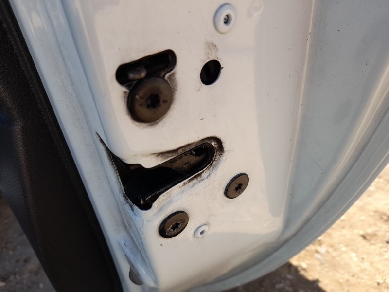 Recambio de cerradura puerta trasera derecha para dacia lodgy (js_) 1.6 lpg referencia OEM IAM 825020953R  