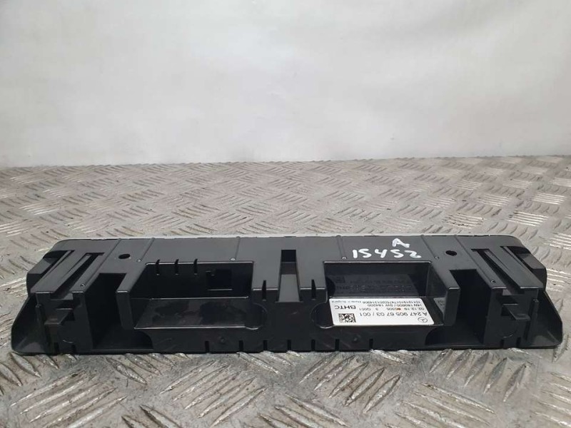 Recambio de mando climatizador para mercedes-benz clase cla (c118) coupe cla 200 d referencia OEM IAM A2479056703  