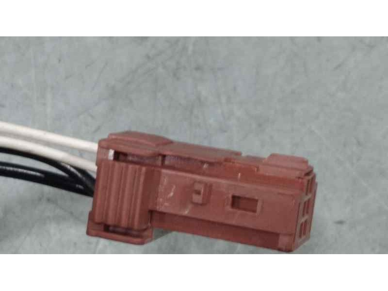 Recambio de retrovisor izquierdo para peugeot 2008 (--.2013) signature referencia OEM IAM 232673077  ELECTRICO