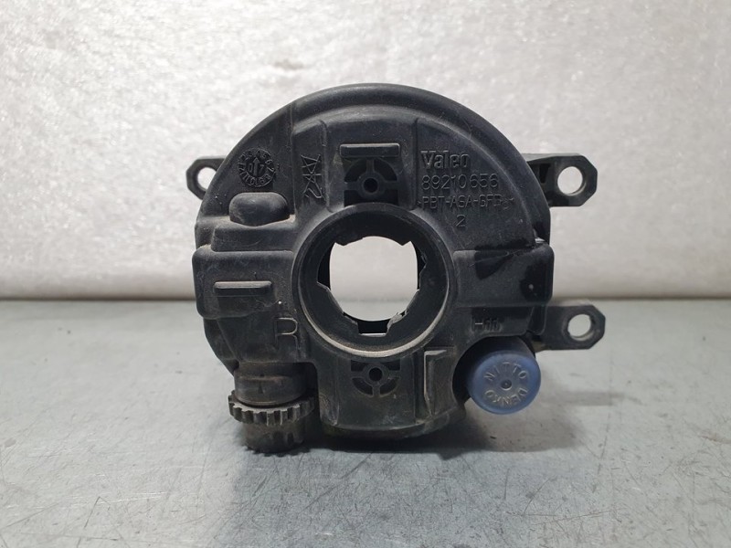 Recambio de faro antiniebla derecho para toyota auris sport referencia OEM IAM 812100D041 89206401 VALEO