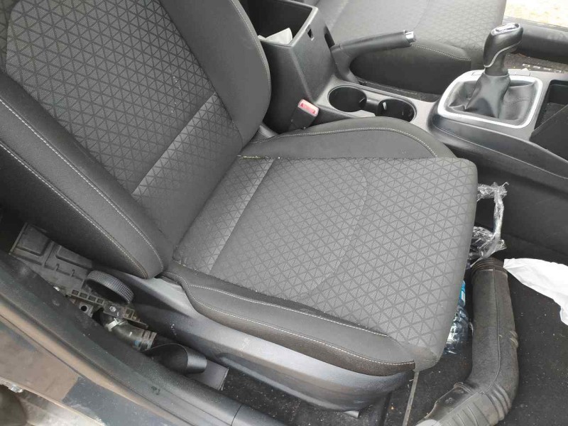 Recambio de asiento delantero derecho para kia xceed drive referencia OEM IAM   C/ AIRBAG