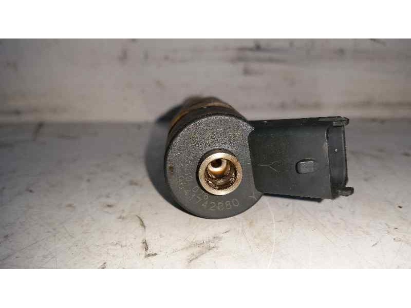Recambio de inyector para citroën c5 berlina 2.0 hdi cat (rhz / dw10ated) referencia OEM IAM 0445110076  BOSCH
