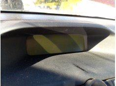 Recambio de pantalla multifuncion para toyota avensis (_t25_) 2.2 d-4d (adt251_) referencia OEM IAM 8611005020  