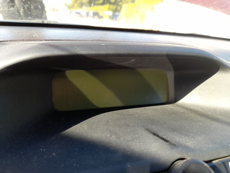 Recambio de pantalla multifuncion para toyota avensis (_t25_) 2.2 d-4d (adt251_) referencia OEM IAM 8611005020  