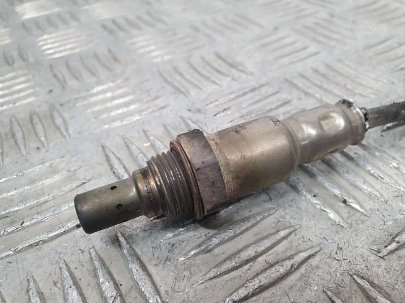 Recambio de sonda lambda para toyota yaris hsd active referencia OEM IAM 8946552670  