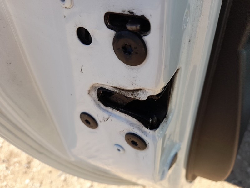 Recambio de cerradura puerta trasera izquierda para dacia lodgy (js_) 1.6 lpg referencia OEM IAM 825032860R  