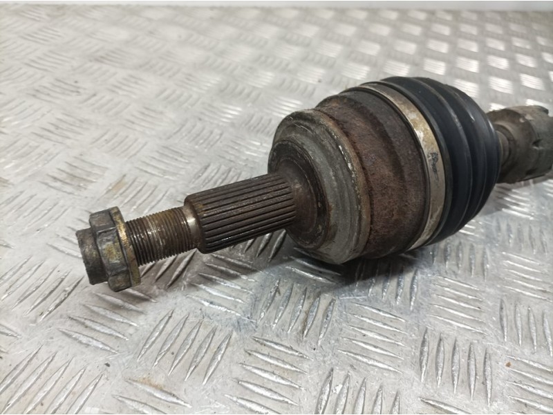 Recambio de transmision delantera izquierda para toyota auris sport referencia OEM IAM 4342002630  