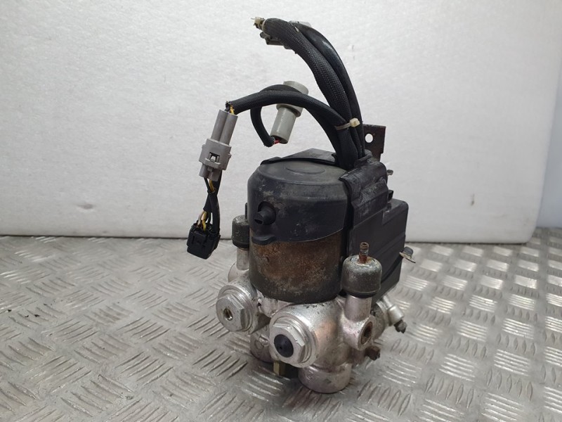 Recambio de abs para toyota previa gl van referencia OEM IAM 1330001040 4451028010 DENSO