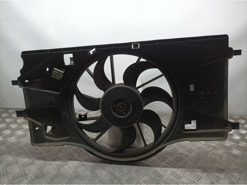 Recambio de electroventilador para renault laguna iii authentique referencia OEM IAM 214810039R 0130307096 BOSCH