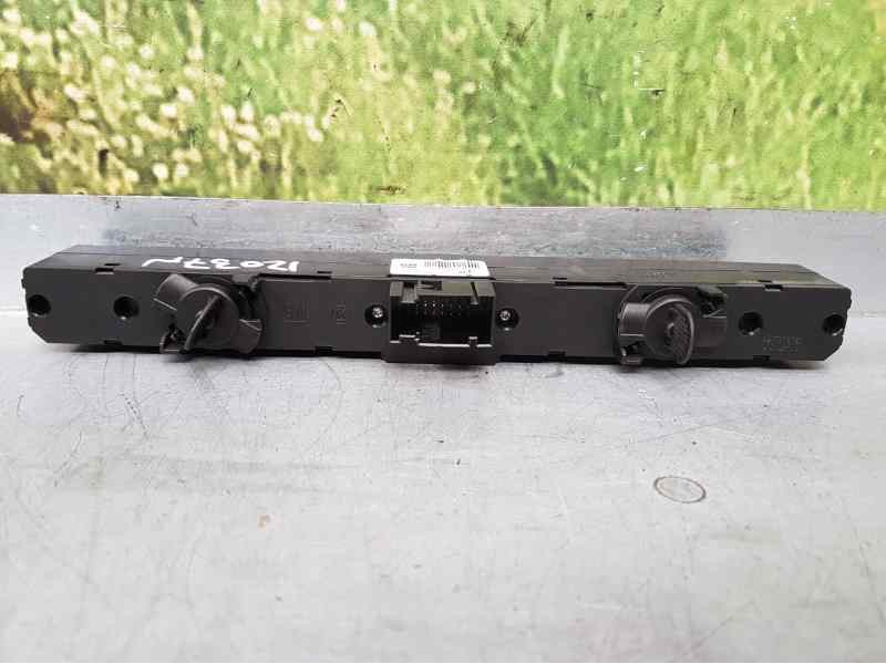 Recambio de warning para opel zafira b cosmo referencia OEM IAM 13100105  