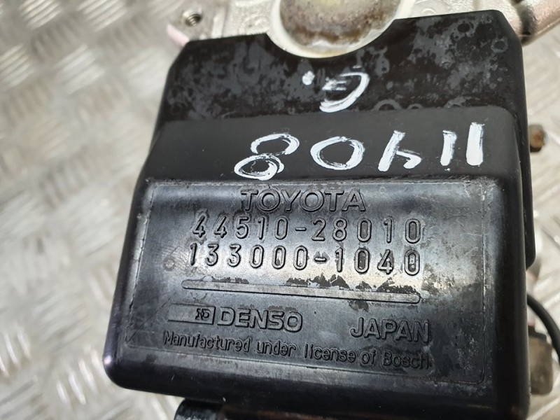 Recambio de abs para toyota previa gl van referencia OEM IAM 1330001040 4451028010 DENSO