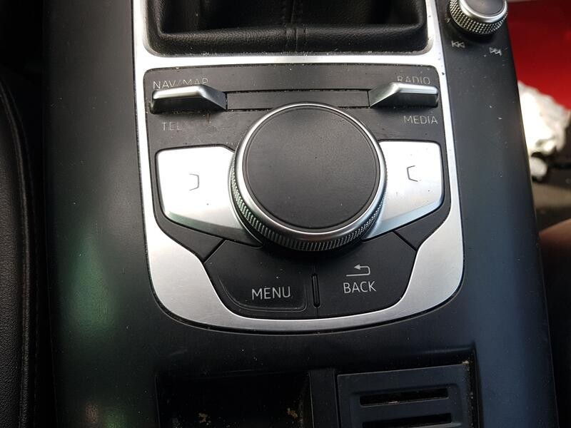 Recambio de mando multifuncion para audi a3 sportback (8va, 8vf) 1.6 tdi referencia OEM IAM 8V0919614BA INFOENTRETENIMIENTO 