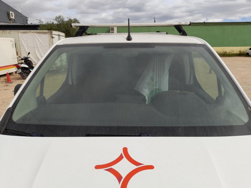 Recambio de parabrisas para peugeot partner furgoneta/monovolumen (k9) 1.5 bluehdi 100 referencia OEM IAM 9816605680  