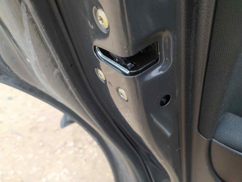 Recambio de cerradura puerta trasera izquierda para kia xceed drive referencia OEM IAM 81410J7300  