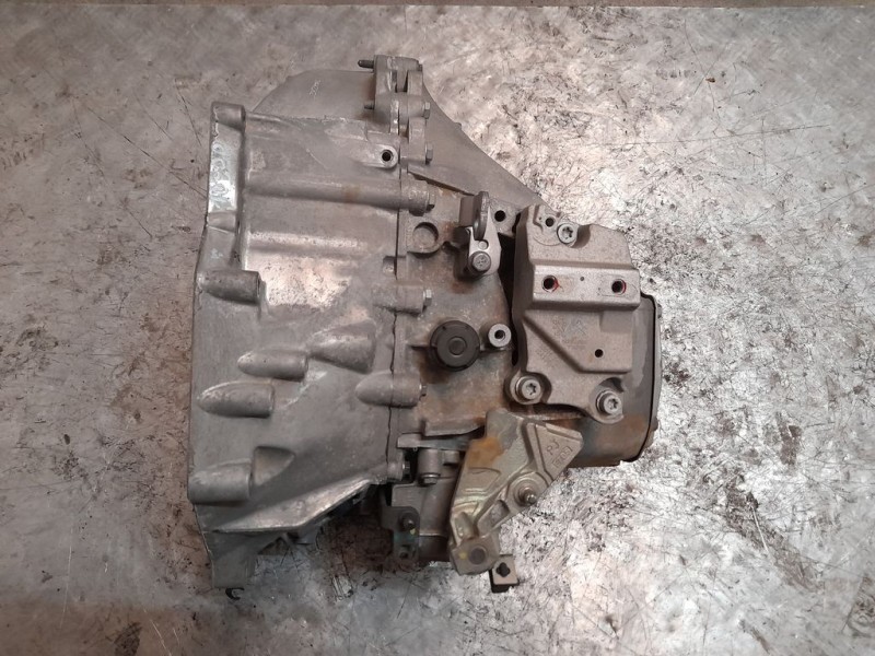 Recambio de caja cambios para peugeot 2008 (--.2013) allure referencia OEM IAM 20EA59 2895704 6 VELOCIDADES