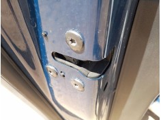 Recambio de cerradura puerta trasera izquierda para citroën c4 picasso ii 1.6 bluehdi 120 referencia OEM IAM 9826136980 MONTADA 