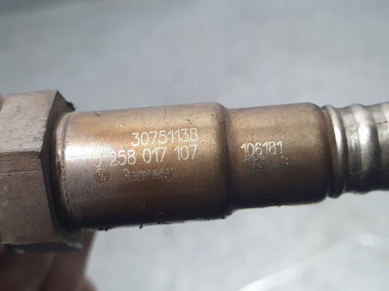 Recambio de sonda lambda para volvo xc60 kinetic awd referencia OEM IAM 30751138 0258017107 BSCH
