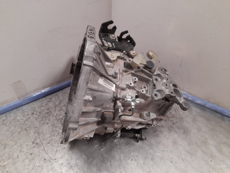 Recambio de caja cambios para toyota yaris feel referencia OEM IAM 30300K0010 B011230 6VELOCIDADES