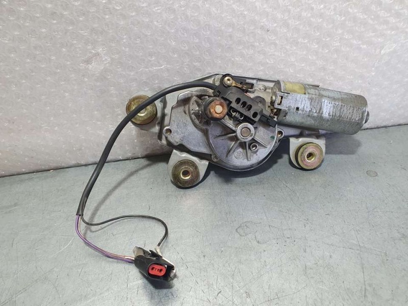 Recambio de motor limpia trasero para ford escort berl./turnier ghia berlina referencia OEM IAM 93AG17K441H1B 0390201526 BOSCH