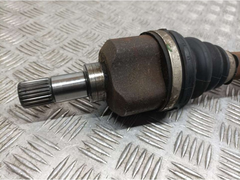 Recambio de transmision delantera izquierda para peugeot 207 sport referencia OEM IAM 9656135280  