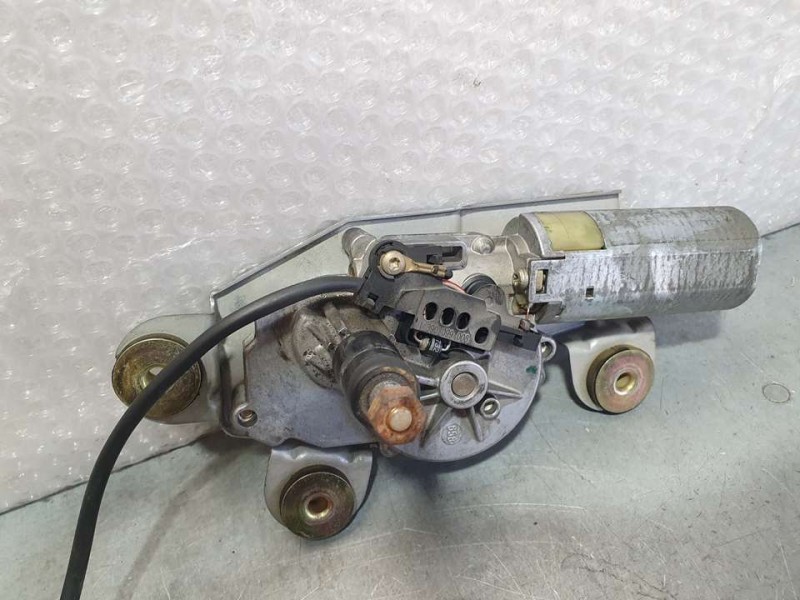 Recambio de motor limpia trasero para ford escort berl./turnier ghia berlina referencia OEM IAM 93AG17K441H1B 0390201526 BOSCH