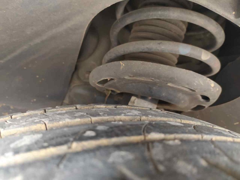 Recambio de amortiguador delantero izquierdo para peugeot 208 signature referencia OEM IAM 9804831180  