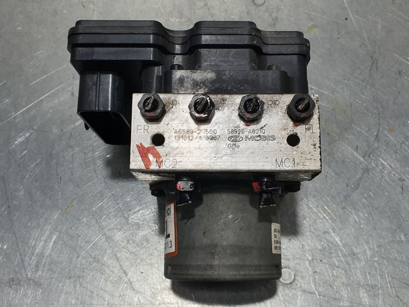 Recambio de abs para hyundai i30 (gd) trend referencia OEM IAM 58920A6210 A658920500 MOBIS