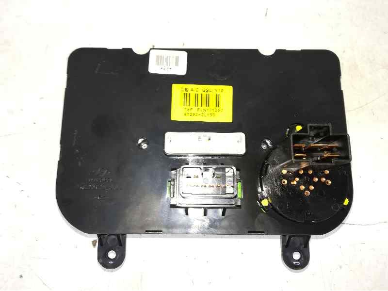 Recambio de mando climatizador para hyundai i30 classic referencia OEM IAM 972502L150  