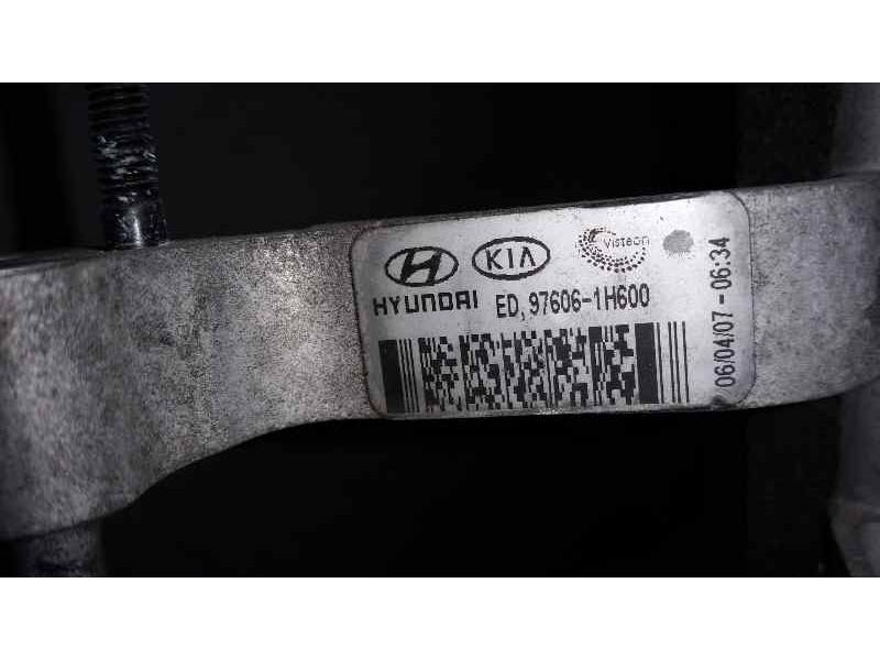 Recambio de condensador / radiador aire acondicionado para kia cee´d concept referencia OEM IAM 976061H600  VISTEON