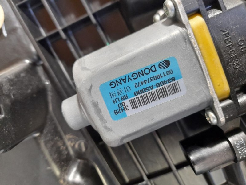 Recambio de elevalunas trasero izquierdo para hyundai i30 (gd) trend referencia OEM IAM 834550A5000  ELECTRICO 2 PINES