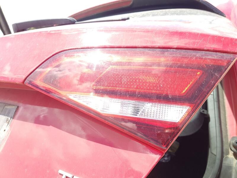 Recambio de piloto trasero derecho interior para audi a3 sportback (8va, 8vf) 1.6 tdi referencia OEM IAM 8V4945076  