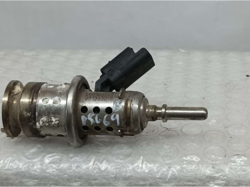 Recambio de inyector adblue para citroën c3 feel referencia OEM IAM 9813930180  