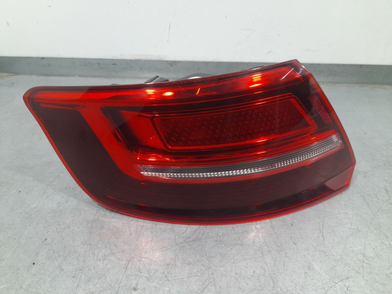 Recambio de piloto trasero izquierdo exterior para audi a3 sportback (8va, 8vf) 1.6 tdi referencia OEM IAM 8V4945069 AU373PA HEL