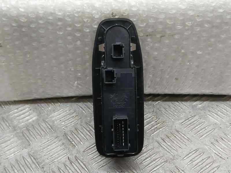 Recambio de mando elevalunas delantero izquierdo para peugeot 208 edition referencia OEM IAM 98242539ZD  C/ MANDO RETROVISOR