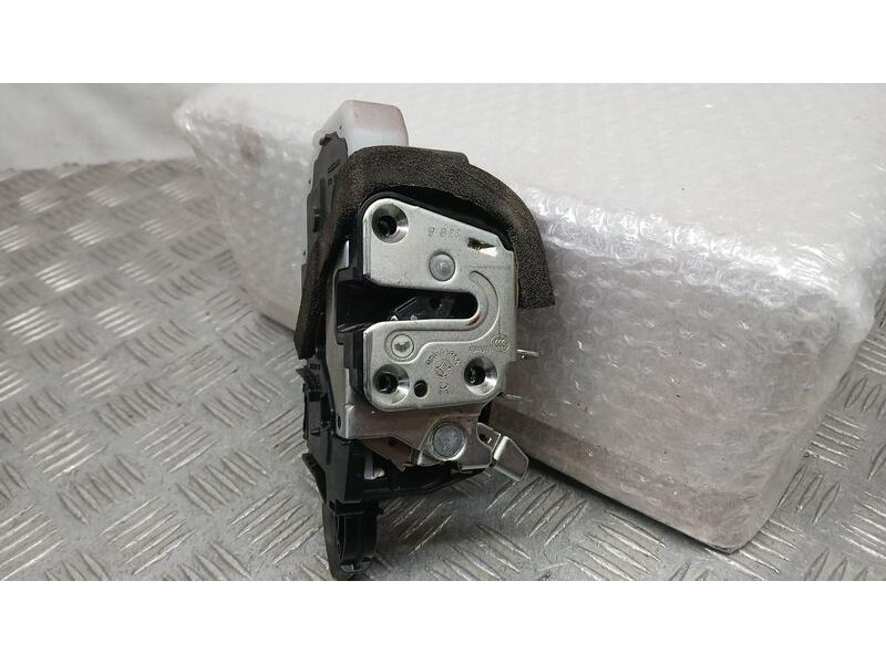 Recambio de cerradura puerta delantera derecha para nissan cube (z12) basis referencia OEM IAM 805001FG0A  EG010J