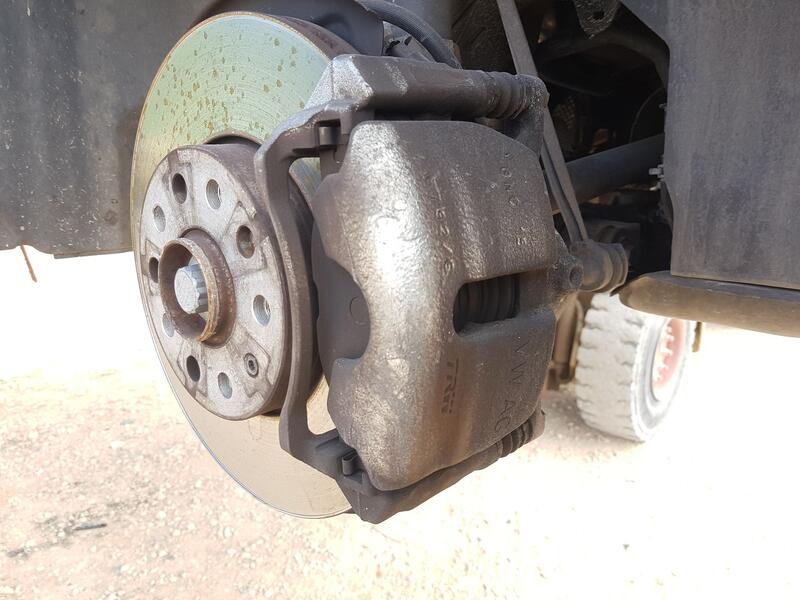 Recambio de pinza freno delantera derecha para audi a3 sportback (8va, 8vf) 1.6 tdi referencia OEM IAM 8V0615124 TRW 