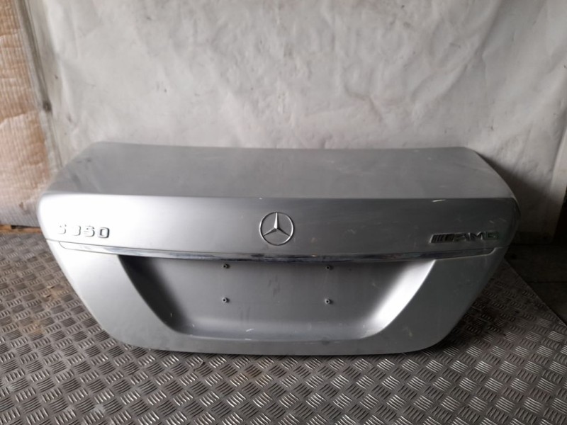 Recambio de tapa maletero para mercedes-benz clase s (w221) berlina 350 (221.056) referencia OEM IAM A221750027528  