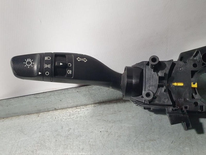 Recambio de mando luces y limpia para hyundai i20 active trend referencia OEM IAM 93403C8350  