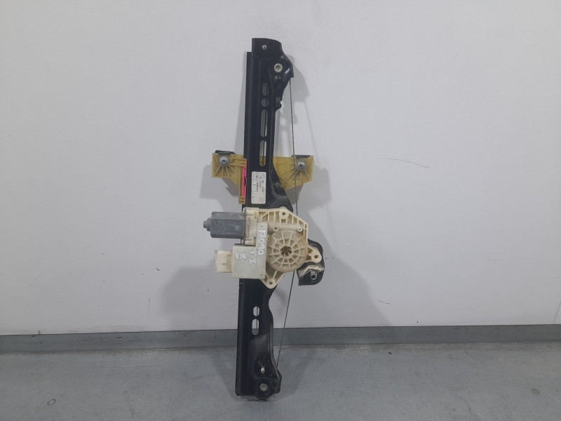 Recambio de elevalunas trasero izquierdo para citroën c4 picasso ii 1.6 bluehdi 120 referencia OEM IAM 9675288380 A65075119 