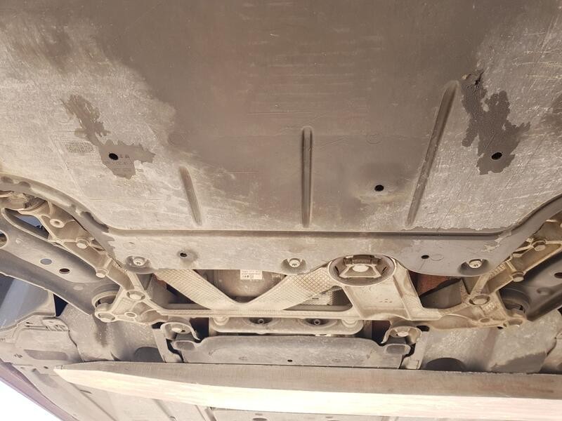 Recambio de puente delantero para audi a3 sportback (8va, 8vf) 1.6 tdi referencia OEM IAM 3Q0199369E  