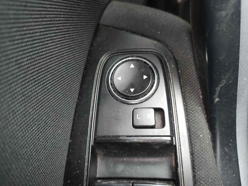 Recambio de mando retrovisor para kia xceed drive referencia OEM IAM 93530J7000  