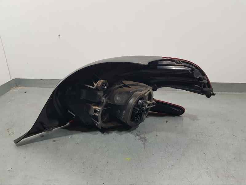 Recambio de piloto trasero izquierdo para peugeot 208 edition referencia OEM IAM 9825601280  LED