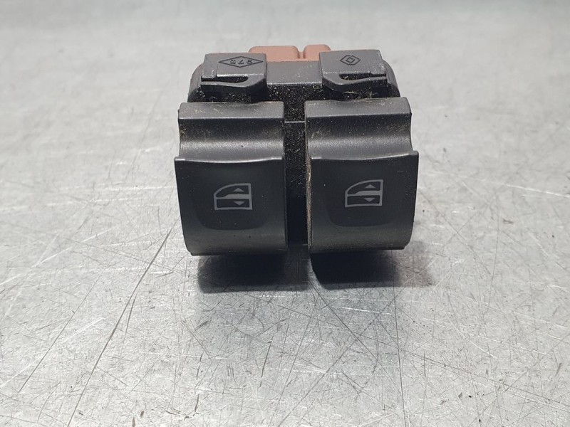 Recambio de mando elevalunas delantero izquierdo para dacia lodgy ambiance referencia OEM IAM 254111342R  